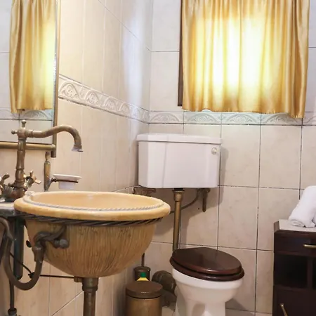 Semesterbostad Antzela's Town House Corfu Alepou