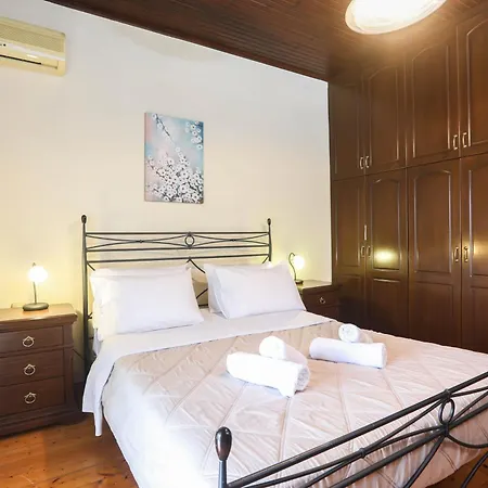 Antzela's Town House Corfu